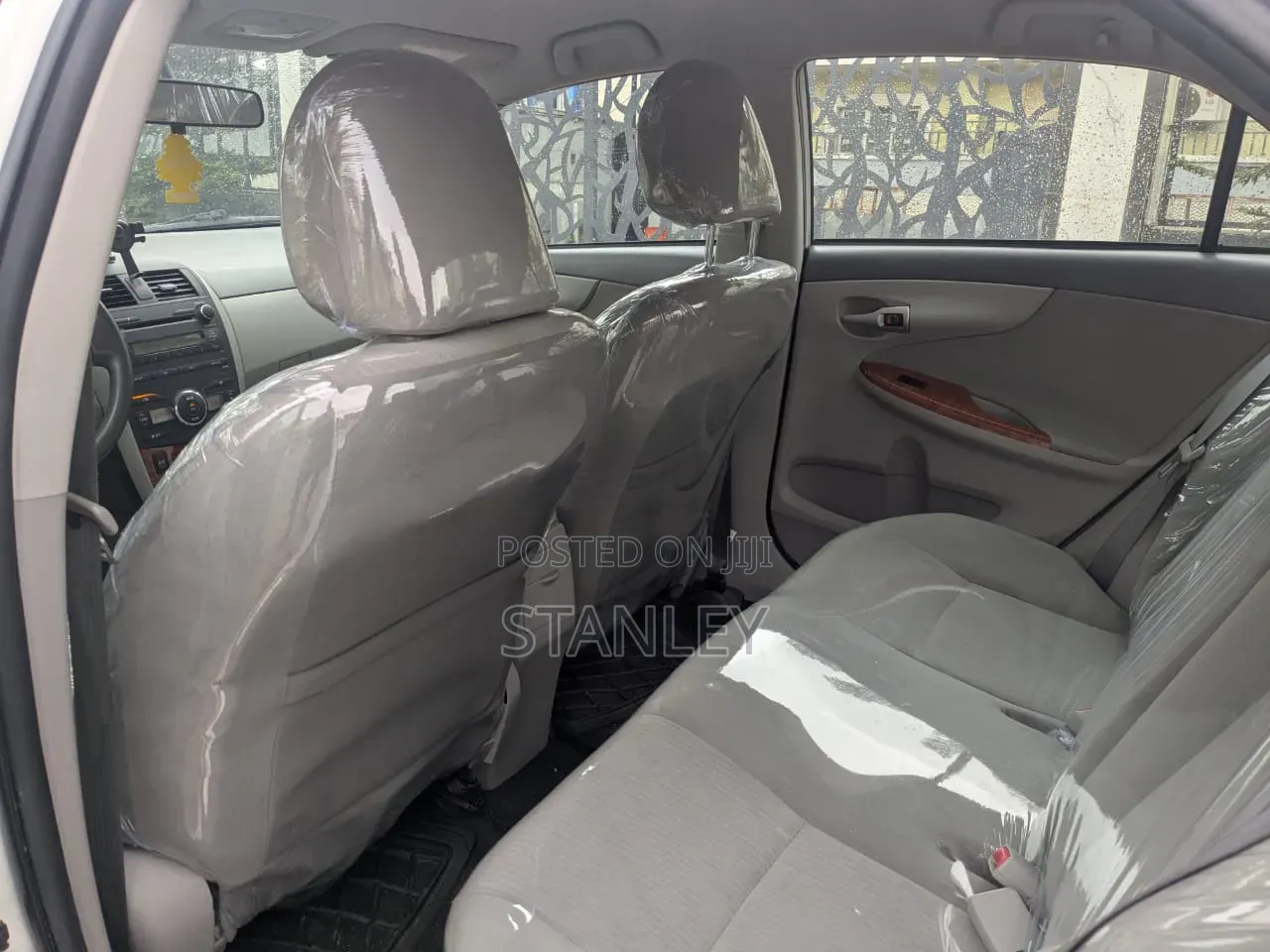 Toyota Corolla 2010 White
