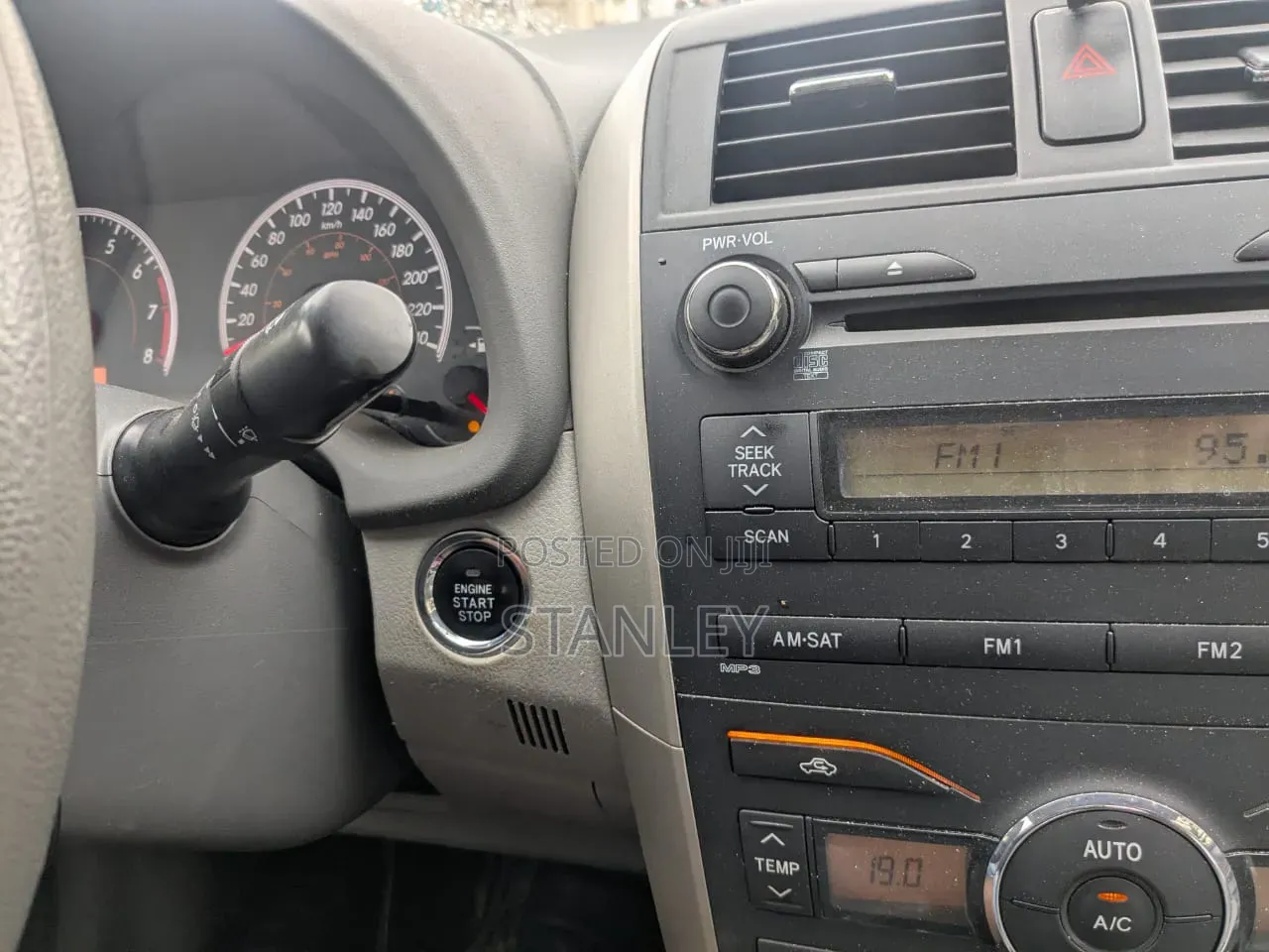 Toyota Corolla 2010 White