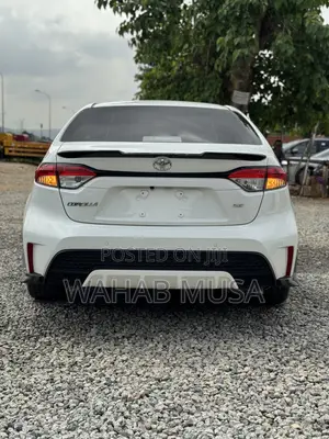 Toyota Corolla 2022 White