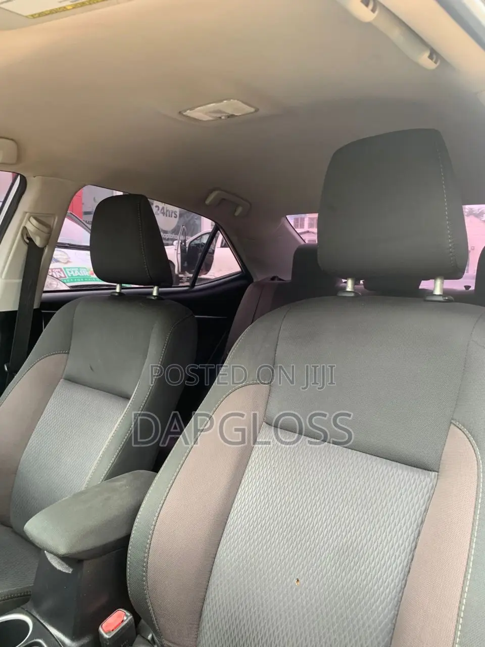 Toyota Corolla 2018 Silver