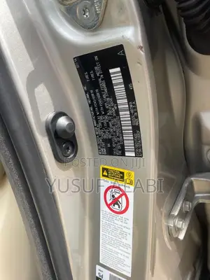 Toyota Highlander LE 4dr SUV (2.7L 4cyl 6A) 2015 Beige