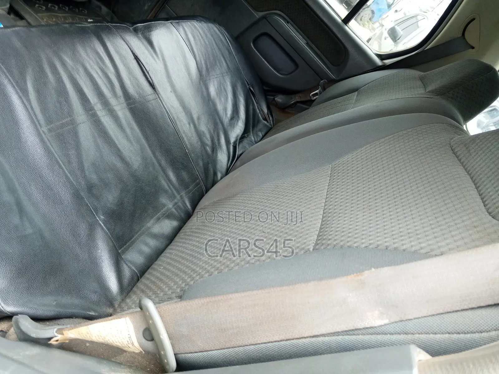 Nissan Xterra 2002 Silver