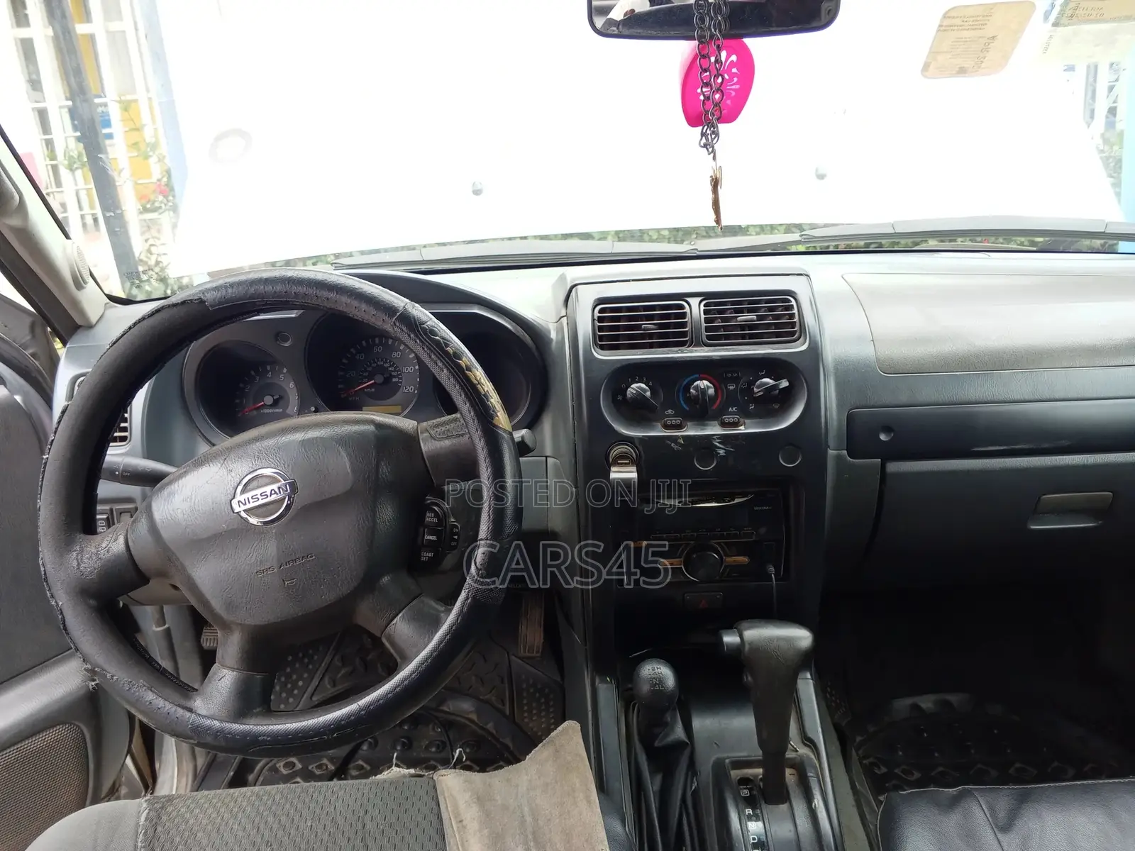 Nissan Xterra 2002 Silver