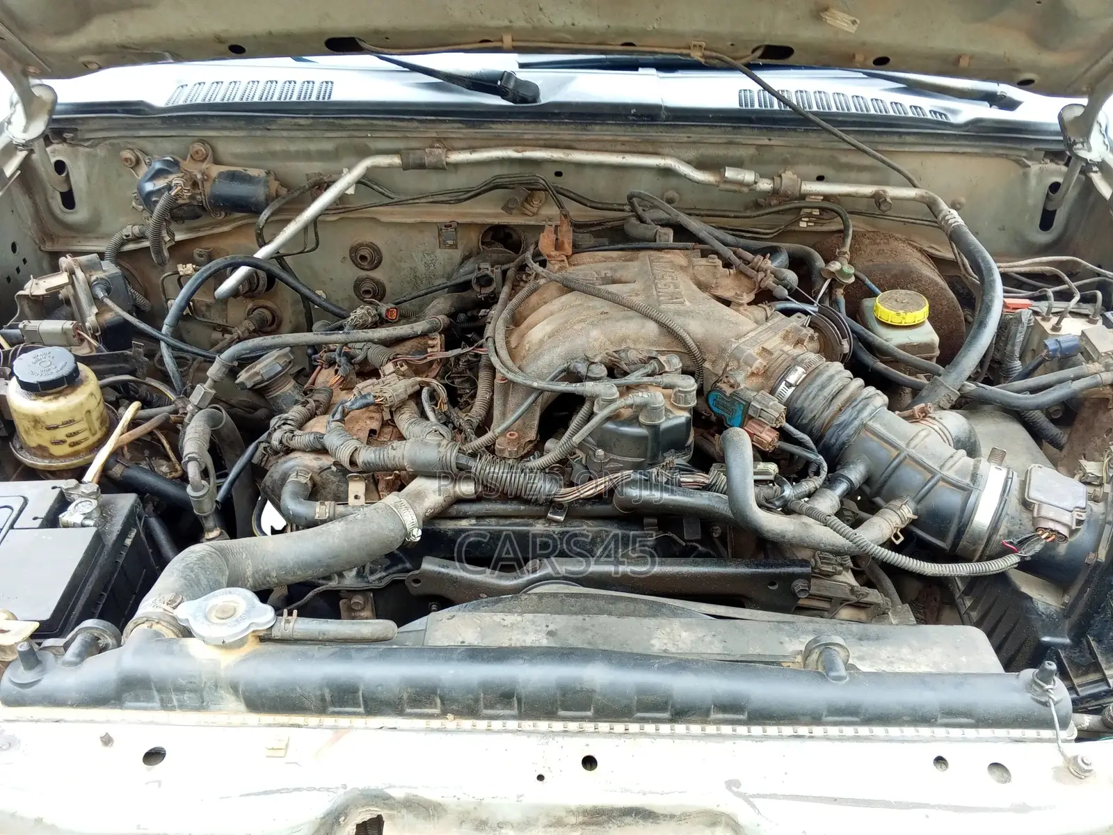 Nissan Xterra 2002 Silver