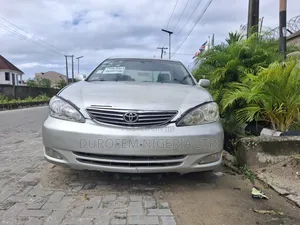 Toyota Camry 2.4 XLE 2005 Silver