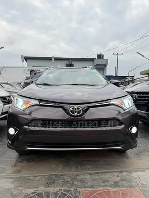 Toyota RAV4 2016 Burgundy