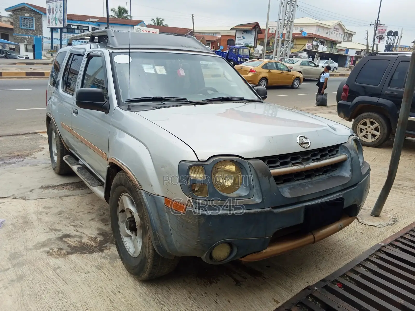 Nissan Xterra 2002 Silver