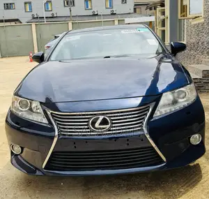 Lexus ES 2015 Blue