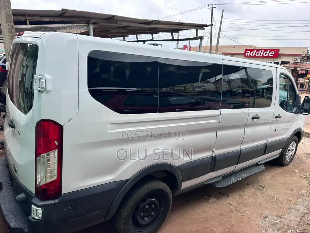 Ford Transit 2017 White