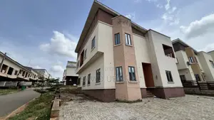 5bdrm Duplex in Paradise Estate, Life Camp for sale