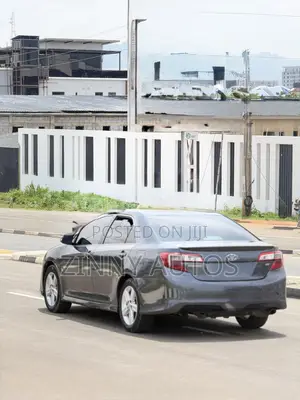 Toyota Camry 2012 Gray