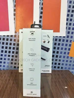 Green Lion Wireless Mic With Desktop Mic Mode and Tripod Stand