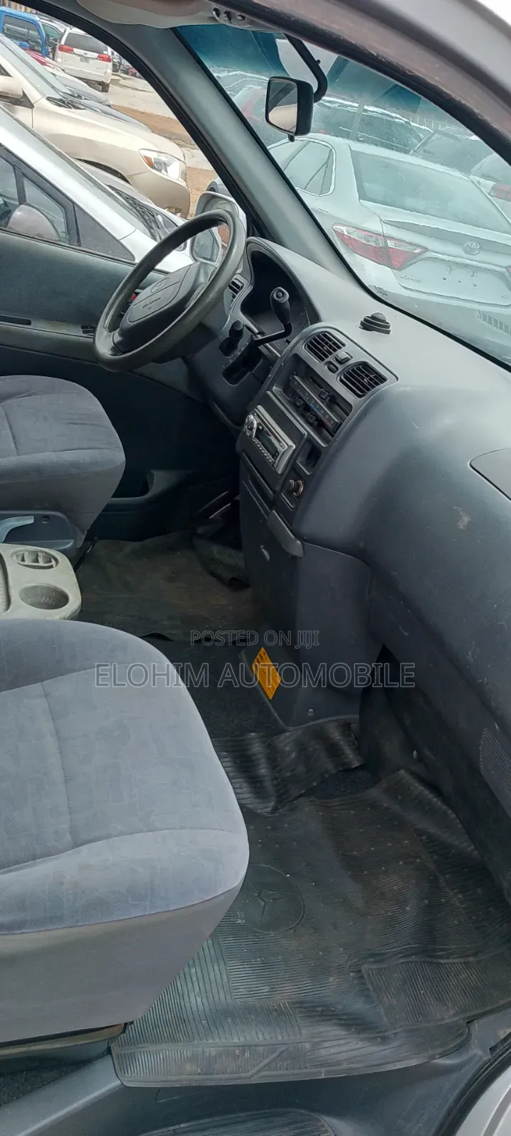 Toyota HiAce 2004 Silver