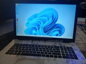 Laptop HP 1.5GB Intel Core i5 SSD 1T