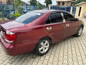 Toyota Camry 2004 Red