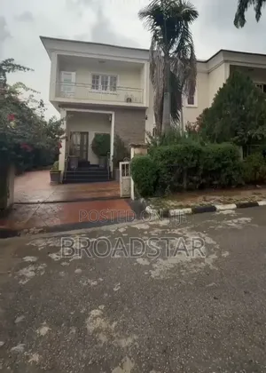Furnished 4bdrm Duplex in Utako for sale