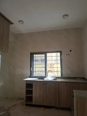 4bdrm Townhouse / Terrace in Mabushi for rent
