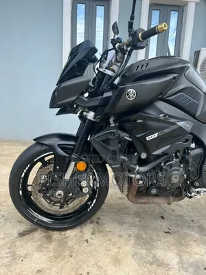 Yamaha 2020 Black