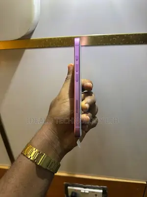 Apple iPhone 16 128 GB Pink