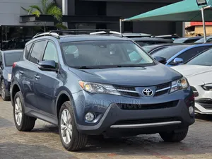 Toyota RAV4 2015 Blue