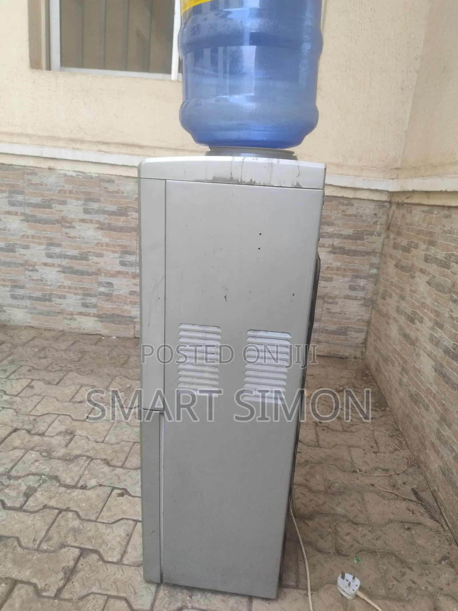 Water Dispenser