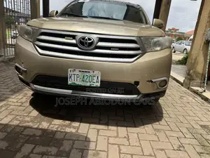 Toyota Highlander 2008 Gold
