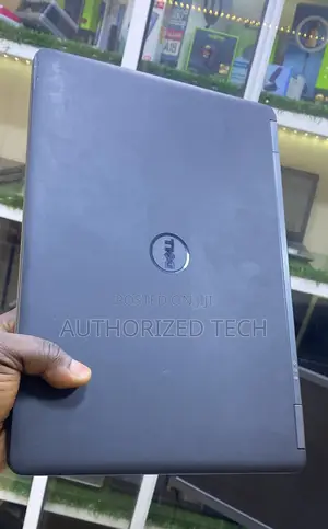 Laptop Dell Latitude 7450 8GB Intel Core i5 SSD 256GB