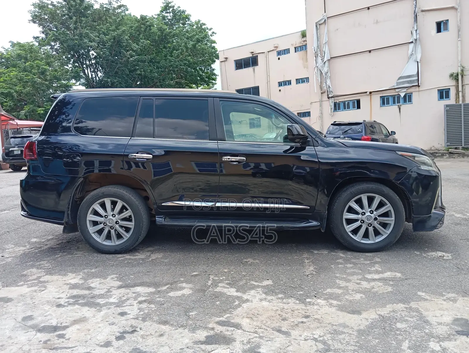 Lexus LX 2011 Black