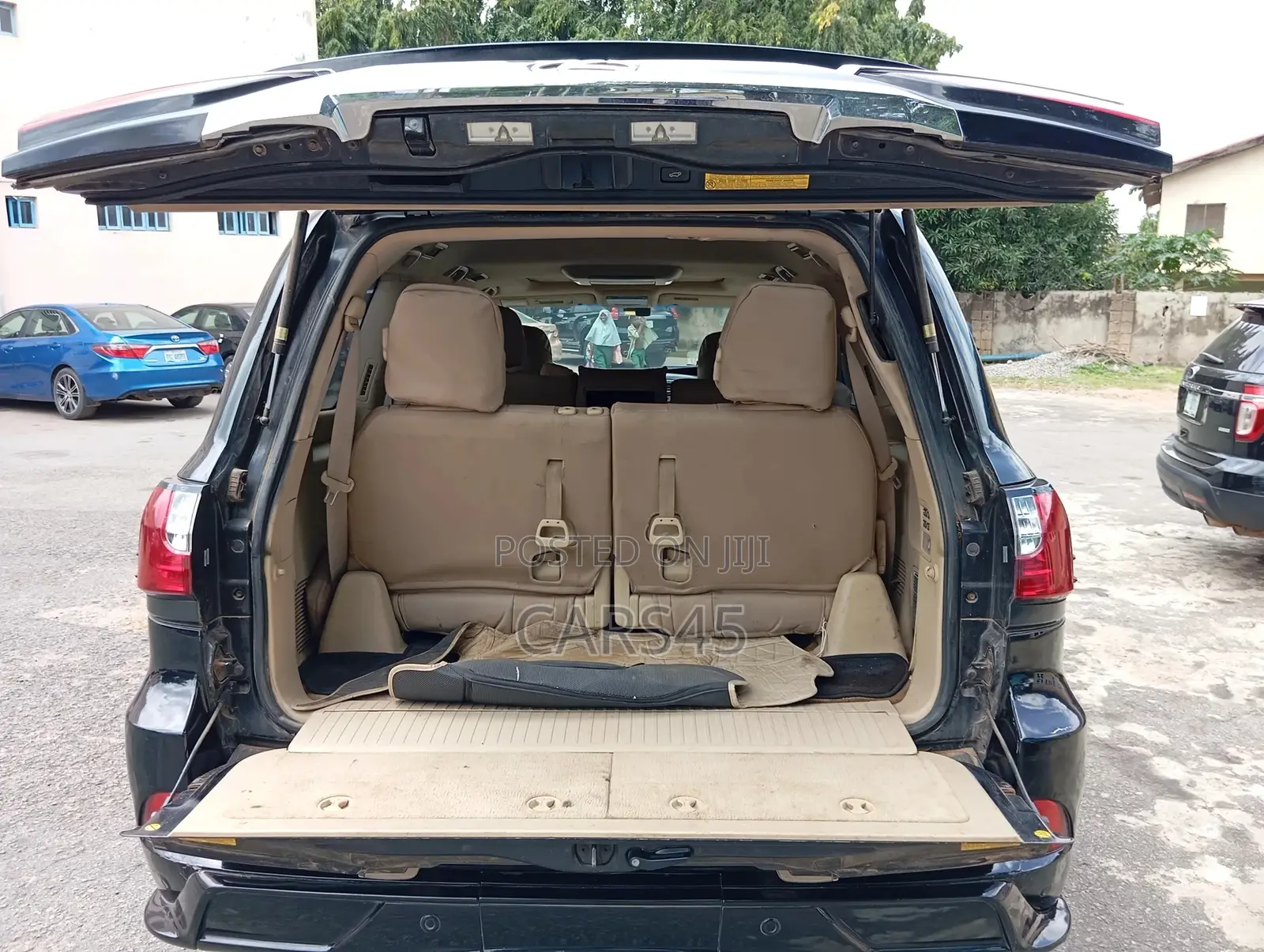 Lexus LX 2011 Black