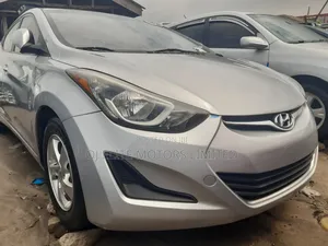 Hyundai Elantra 2015 Silver
