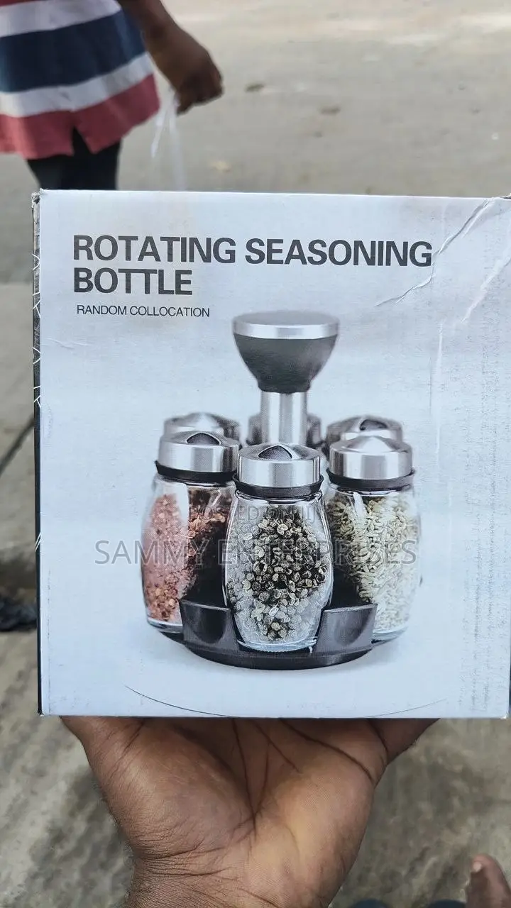 Round Spice Rack