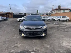 Toyota Camry 2016 Black