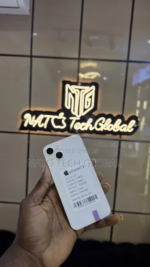 Apple iPhone 13 128 GB White