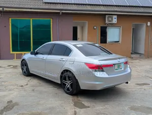 Honda Accord 2010 Silver