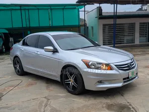 Honda Accord 2010 Silver