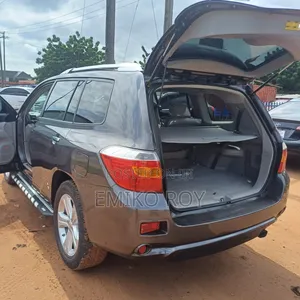 Toyota Highlander 2011 Gray