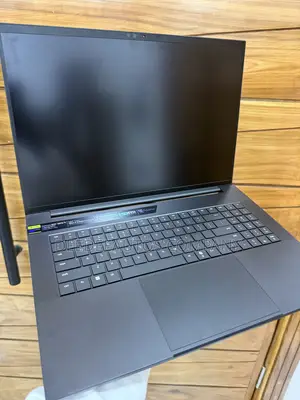 New Laptop Razer Blade 32GB Intel Core Ultra 9 SSD 1T