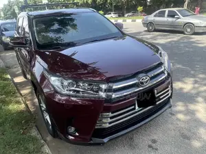 Toyota Highlander XLE V6 4x4 (3.5L 6cyl 6A) 2016 Red