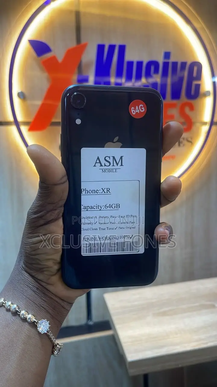 Apple iPhone XR 64 GB Black