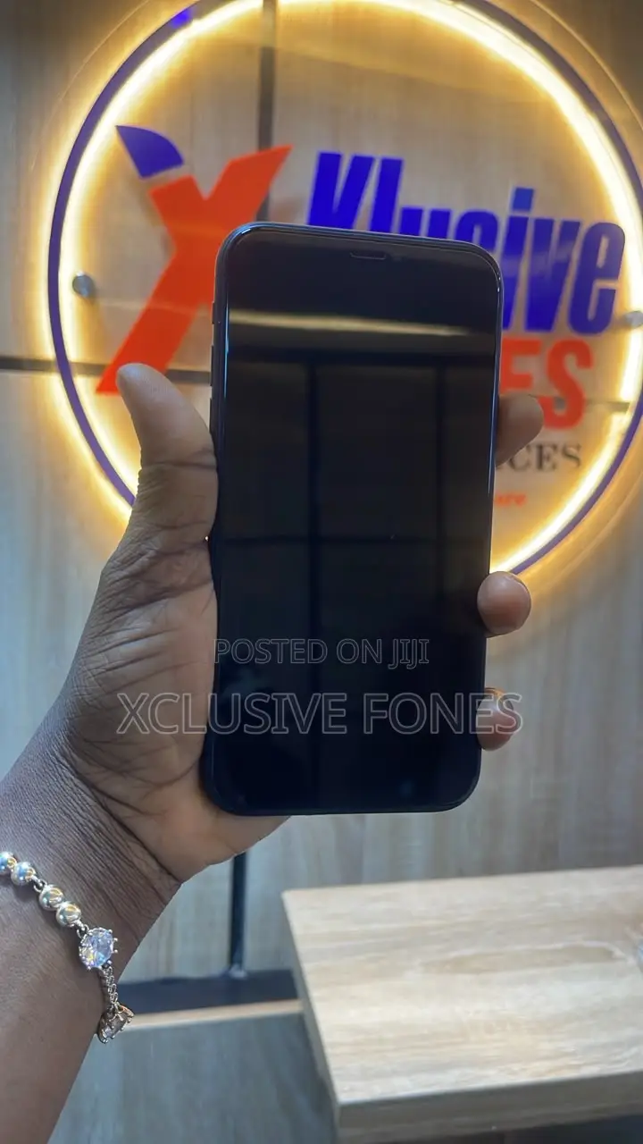 Apple iPhone XR 64 GB Black