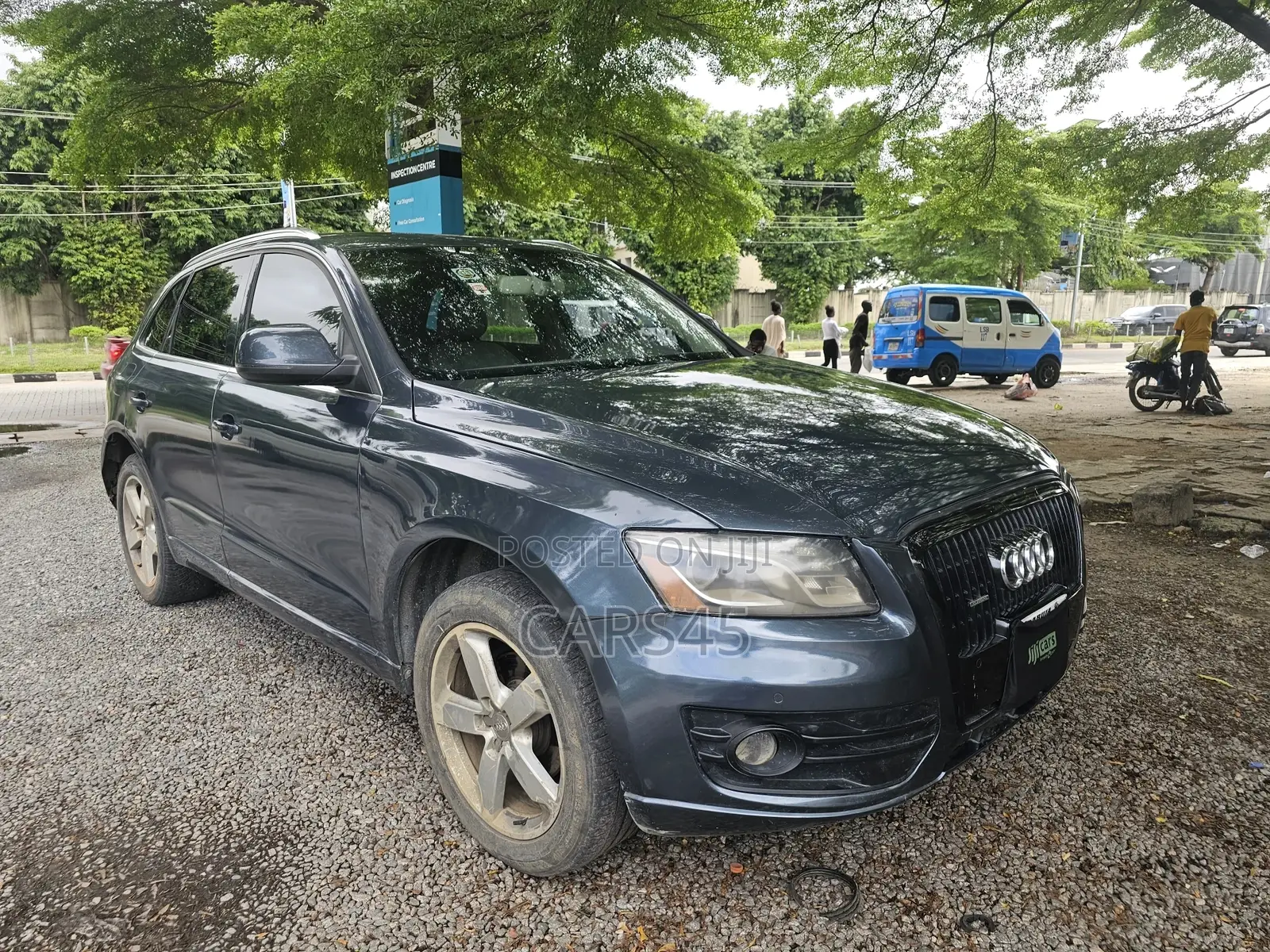 Audi Q5 2010 Blue