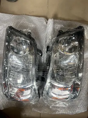 Headlamp for Highlander 2005