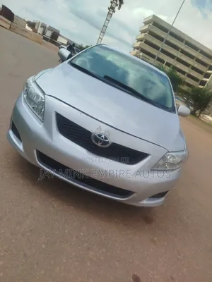 Toyota Corolla 2010 Silver