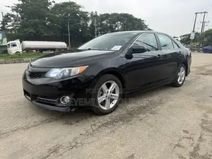 Toyota Camry SE 4dr Sedan (2.5L 4cyl 6A) 2013 Black