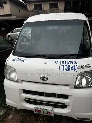 Daihatsu Hijet 2005 White