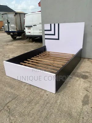Beautiful 41⁄2 by 6 Sturdy Bedframe