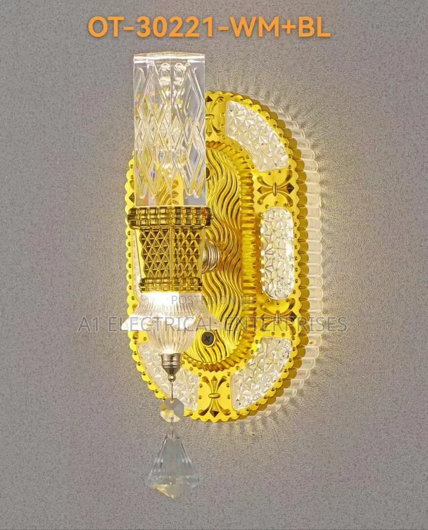 Gold Body Wall Breaket