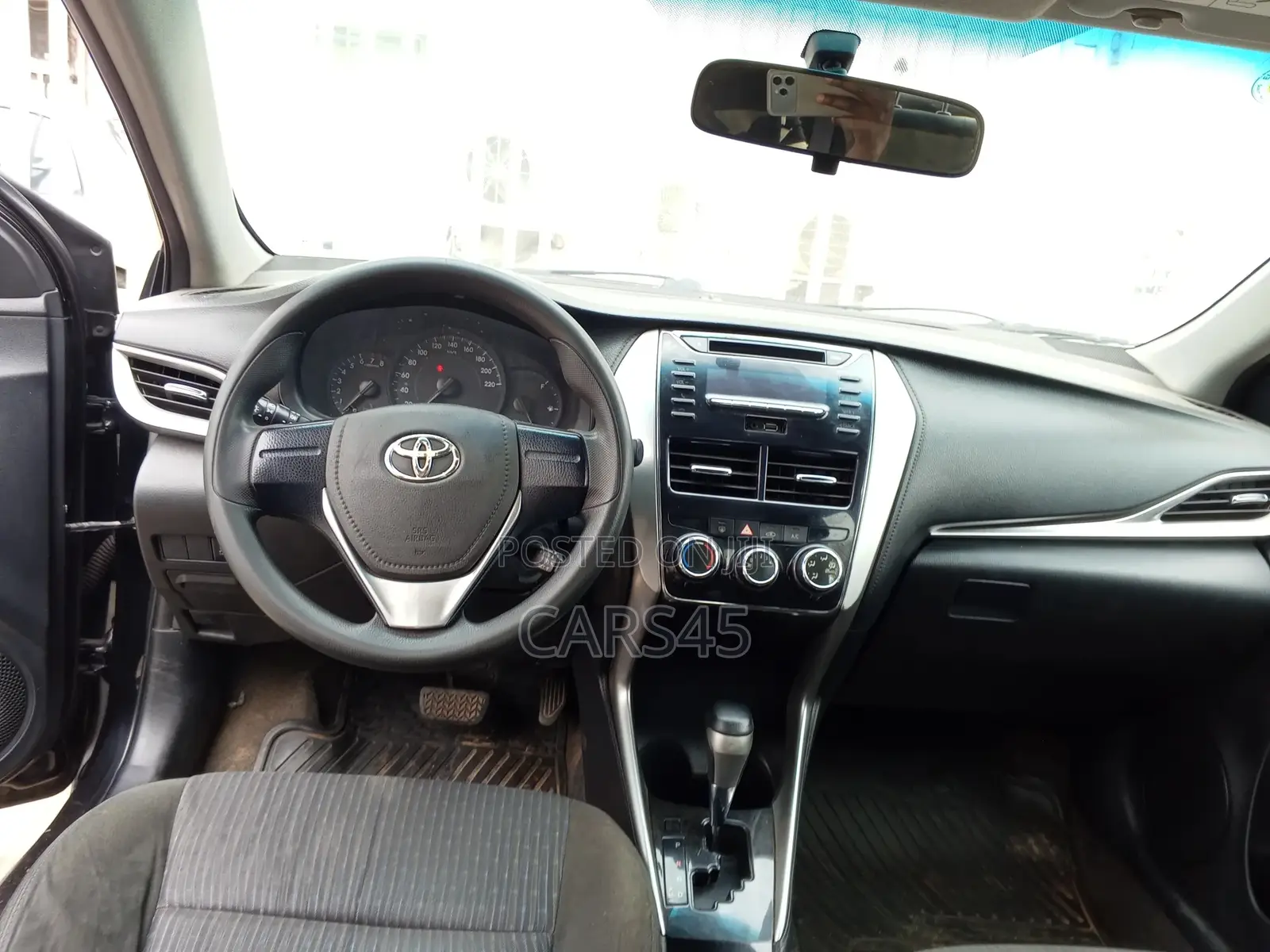 Toyota Yaris 2019 Black
