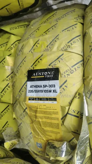 Brand New 235/55r19 Austone