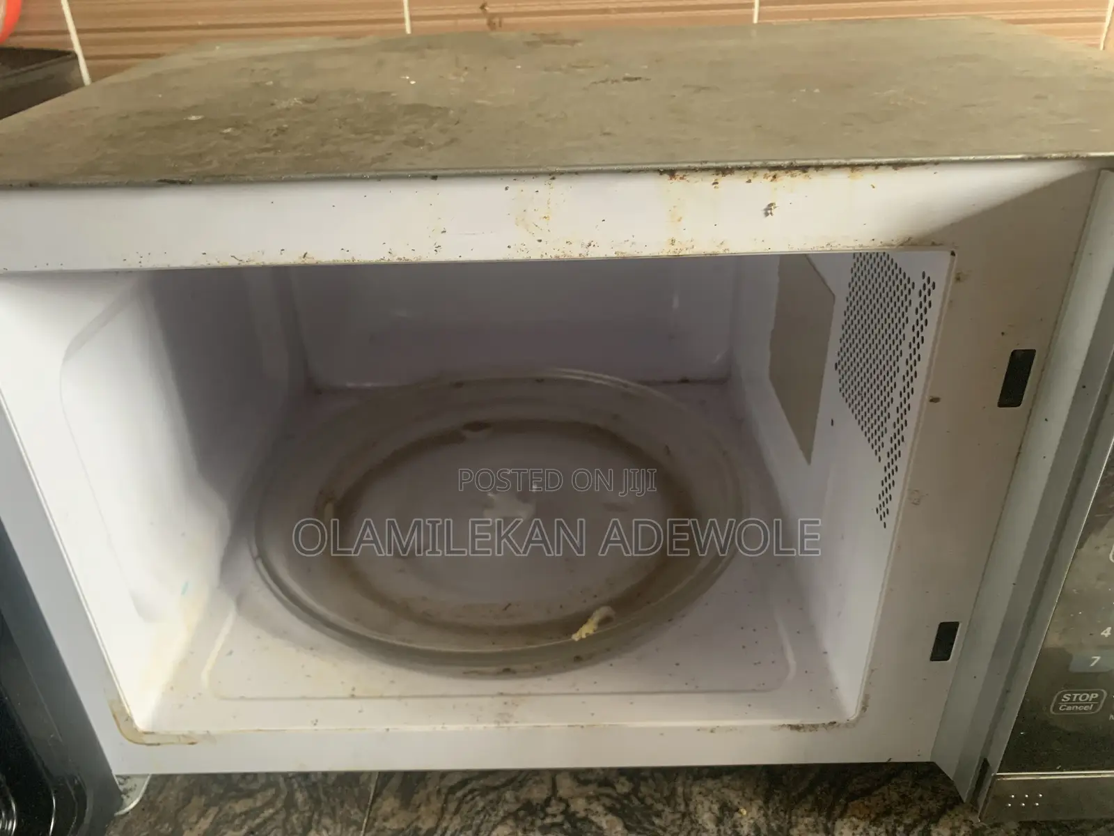 Hisense H36l Microwave